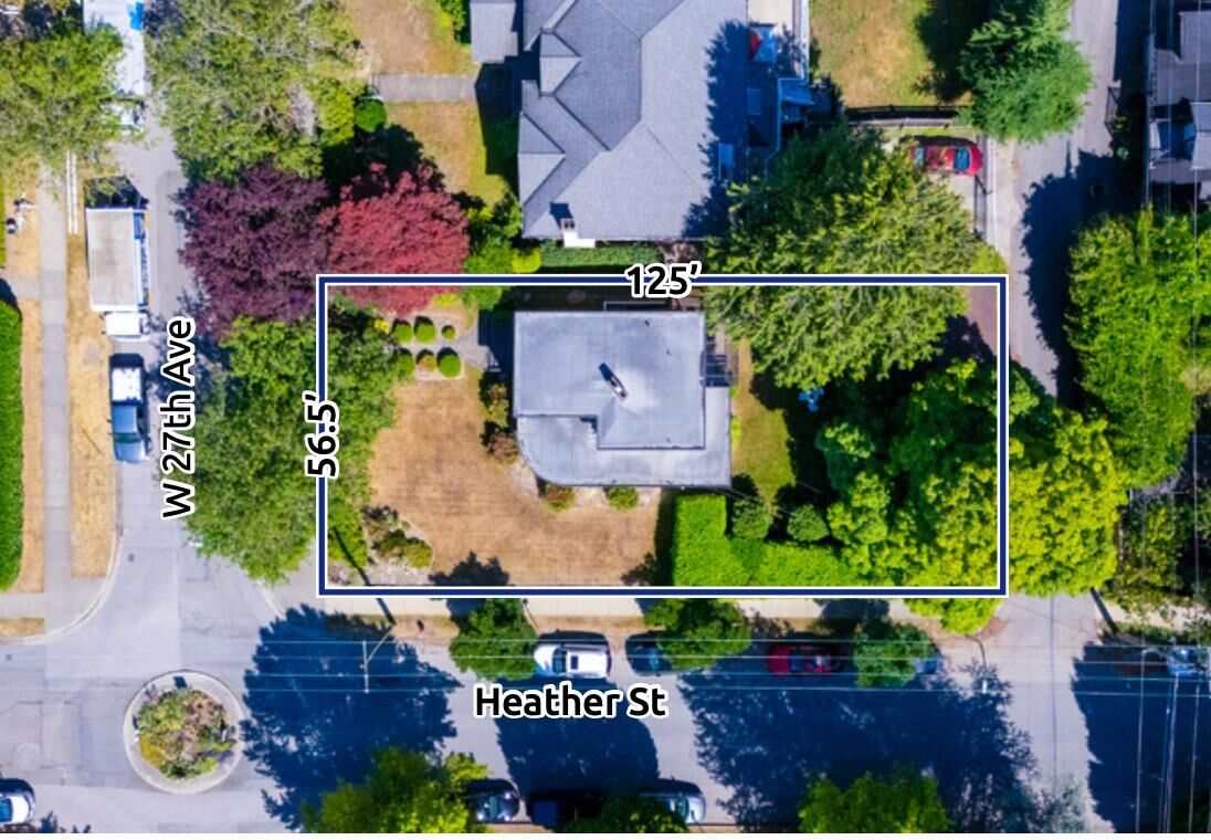 Property Photo: 696 W 27th Avenue BC V5Z 2G4