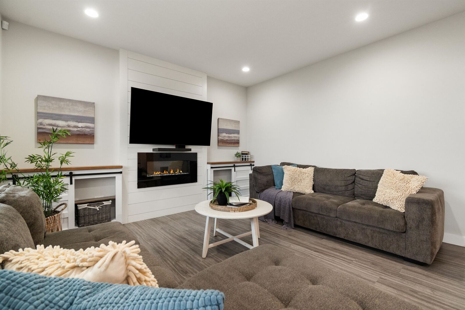 Property Photo: 6262 Rexford Drive 22 BC V2R 6B4