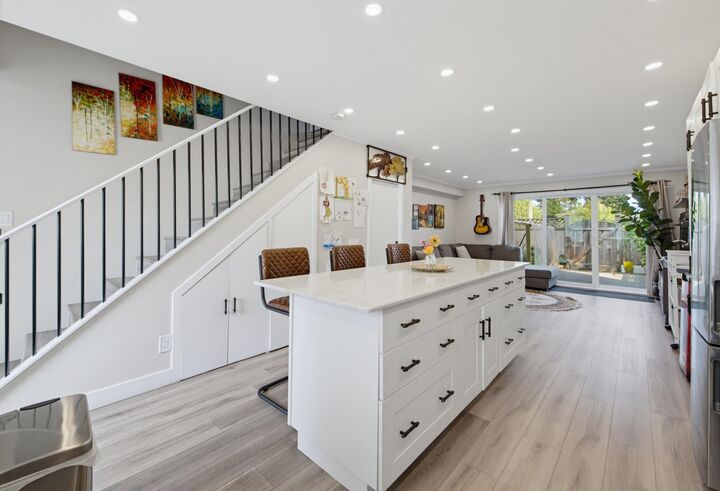 Property Photo: 4959 57 Street 16 BC V4K 3E7