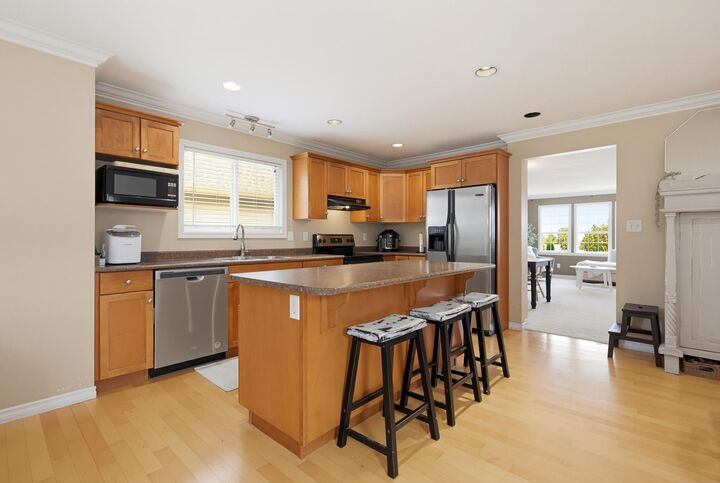 Property Photo:  46193 Stoneview Drive  BC V2R 5W8 