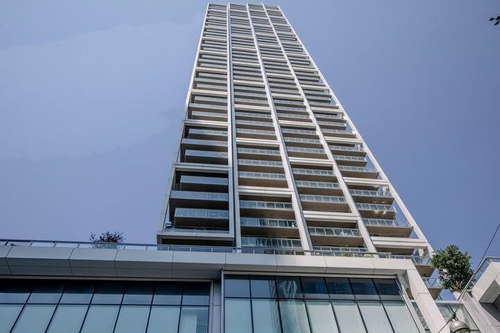 Property Photo: 6000 McKay Avenue 4001 BC V5H 0K2