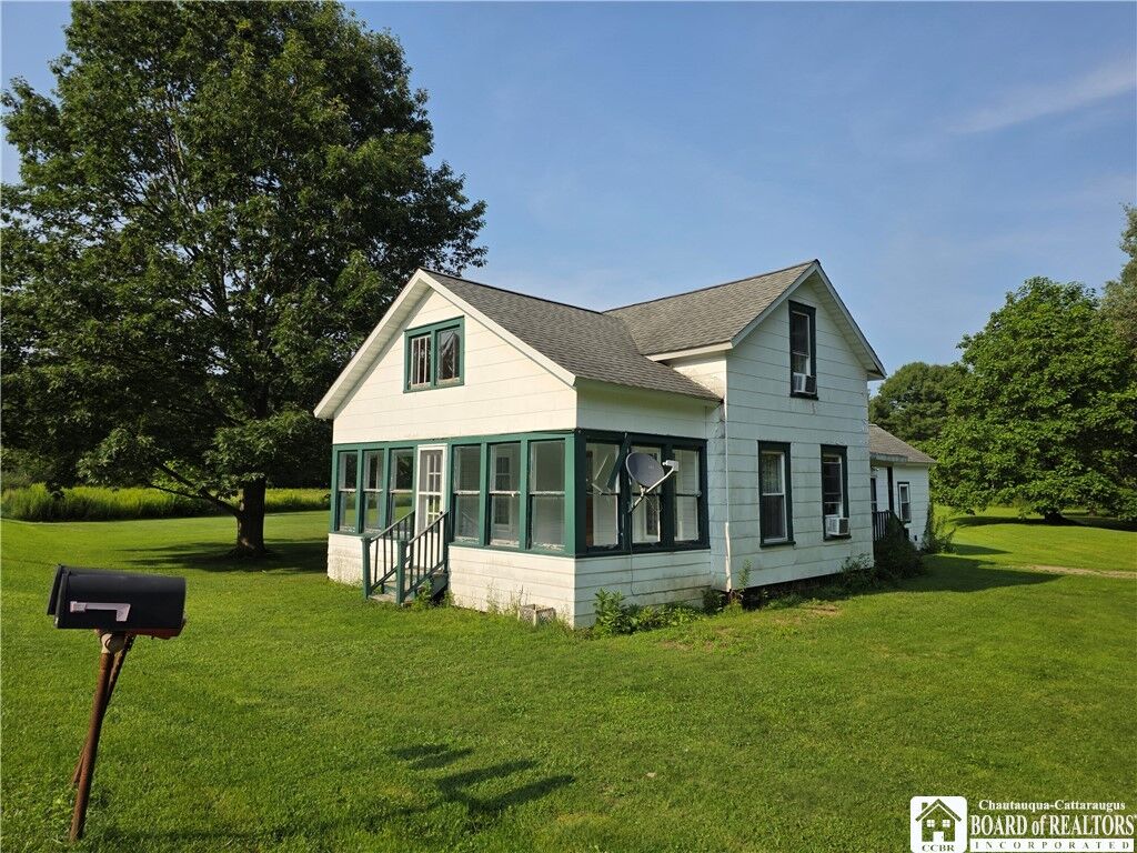 Property Photo:  6074 Honeysette Road  NY 14757 