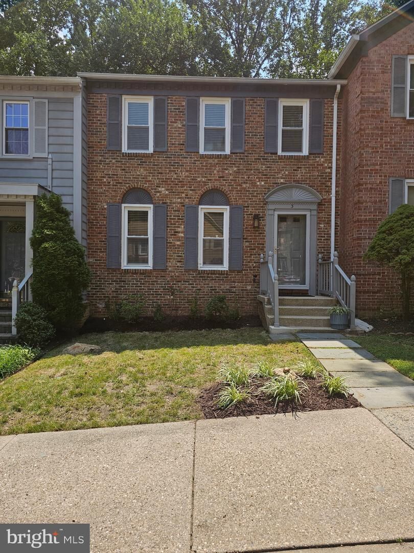 Property Photo:  3 Castle Cliff Court  MD 20904 