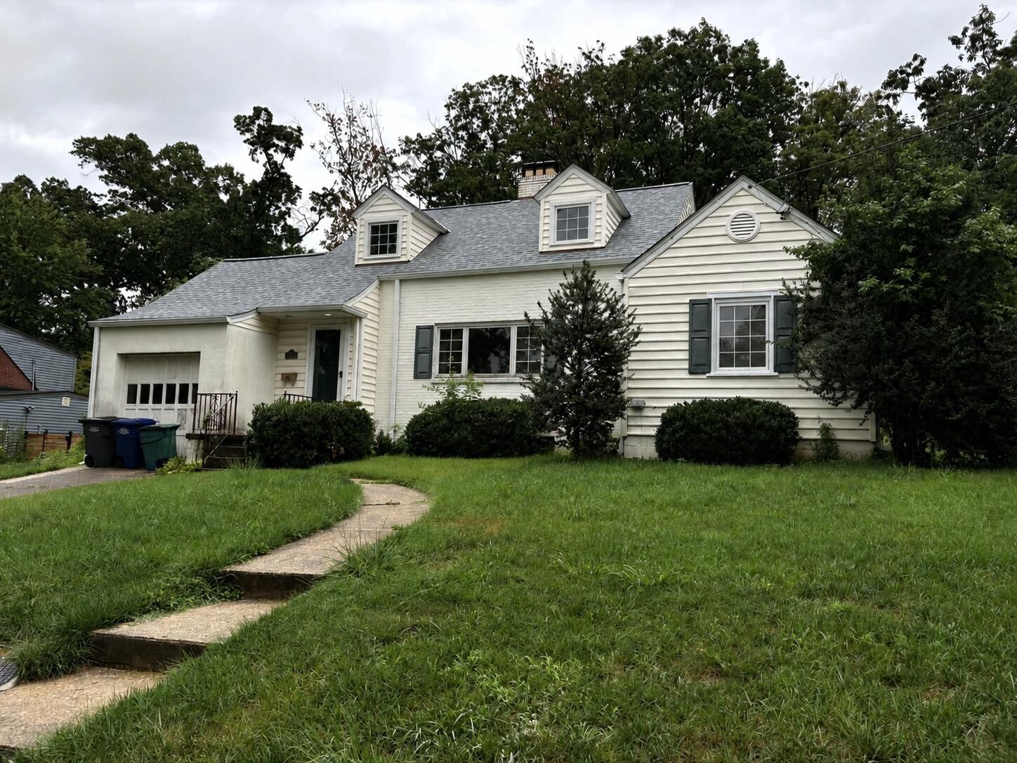 Property Photo: 3913 Rose Lane VA 22003