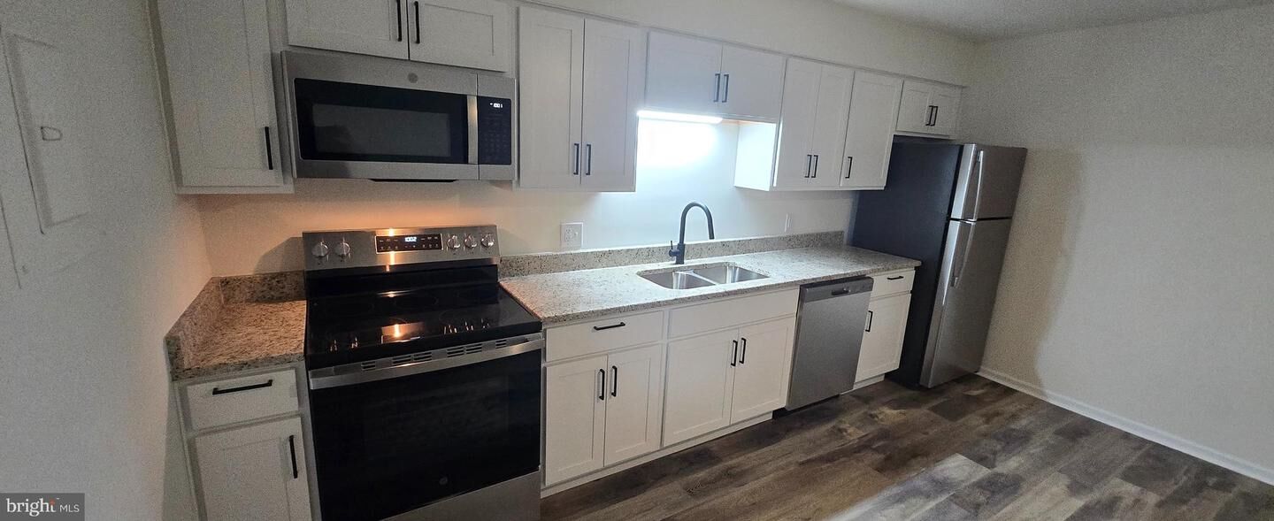 Property Photo:  22 S Saint John Street 2nd Fl  PA 17972 