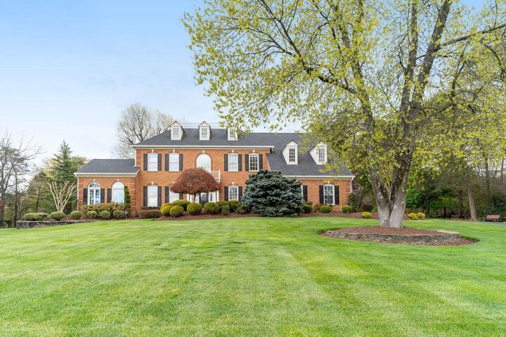 Property Photo:  16701 Cedar Post Court  VA 20120 