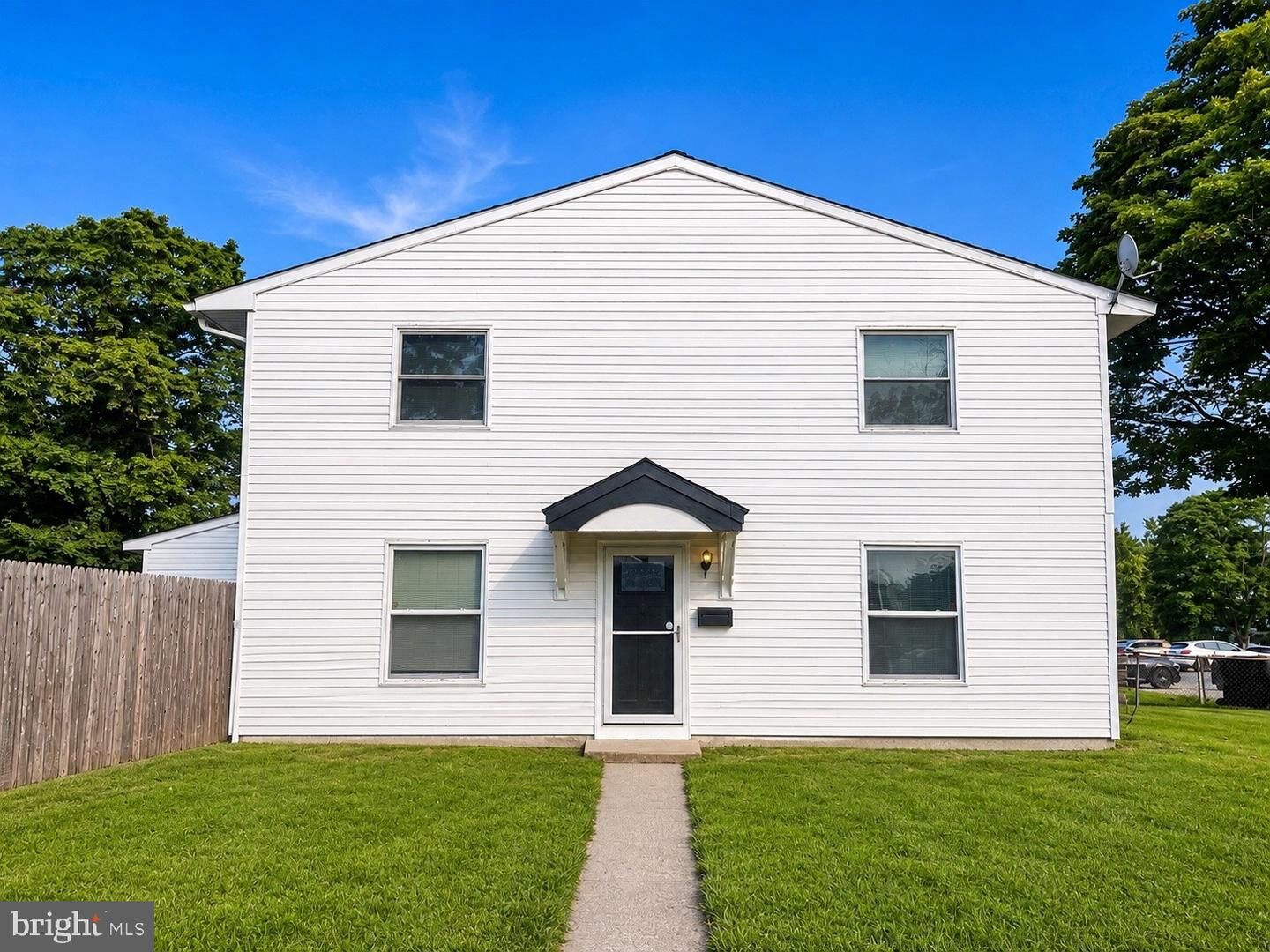 Property Photo:  1 Maureen Court  NJ 08081 