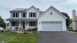 Property Photo:  28 Pemberton Lane  NJ 08520 