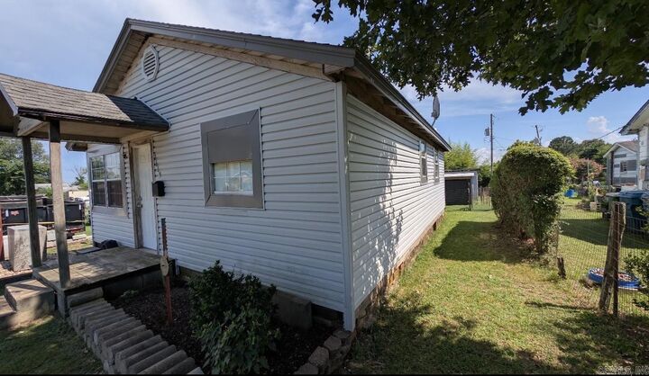 Property Photo: 3619 W 29th Street AR 72204