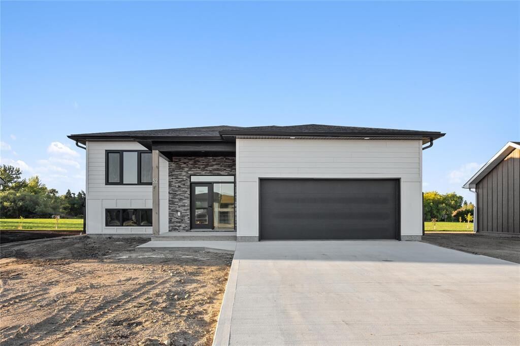 Property Photo:  68 Sherwood Bay  MB R0A 0R0 