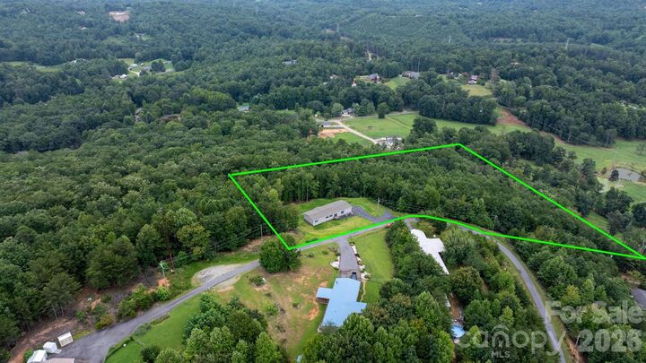 Property Photo:  4223 Gouge Avenue  NC 28655 