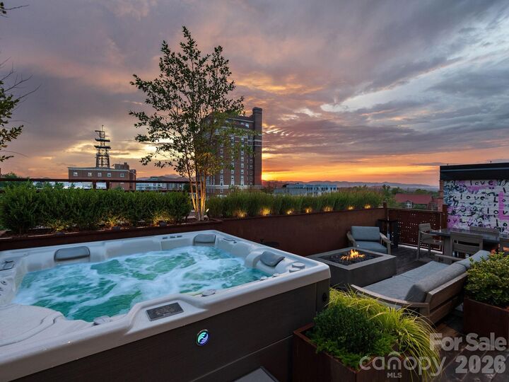 Property Photo:  60 Haywood Street 4A  NC 28801 
