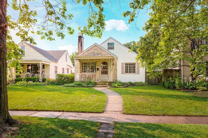 Property Photo: 895 Chelsea Avenue OH 43209