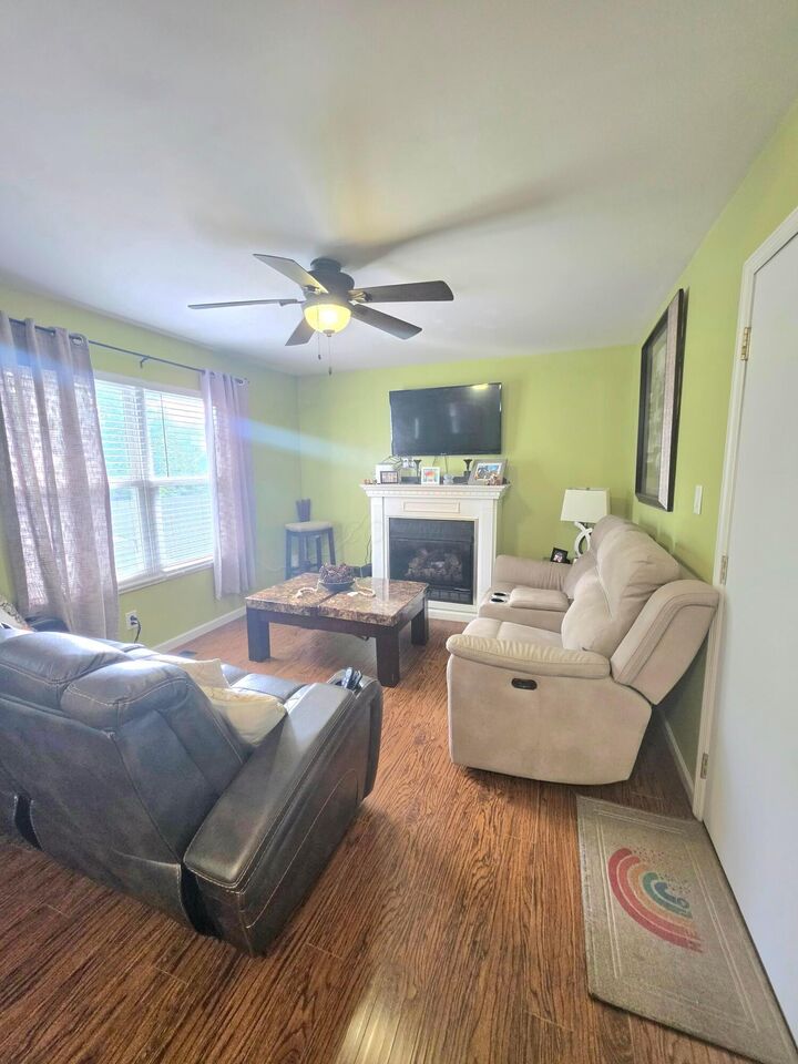 Property Photo: 5323 Cherry Bud Court OH 43228