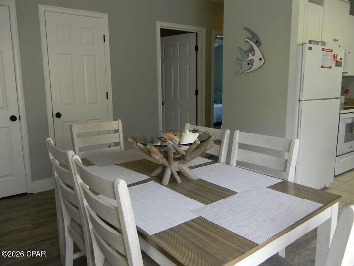 Property Photo: 1412 Country Club Road FL 32456