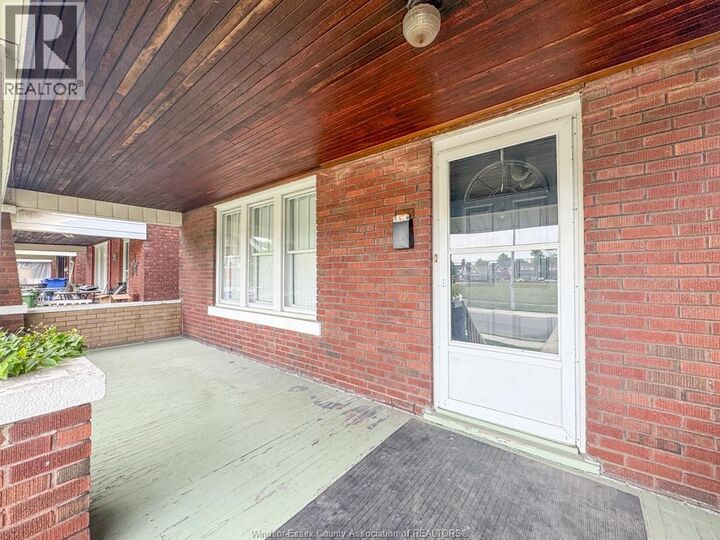 Property Photo:  1111 Elsmere  ON N9A 2A1 