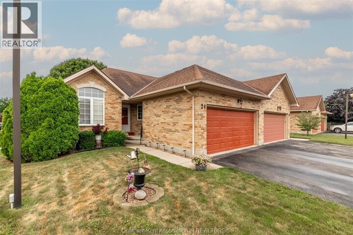 Property Photo:  154 Semenyn Avenue 24  ON N7L 3S1 