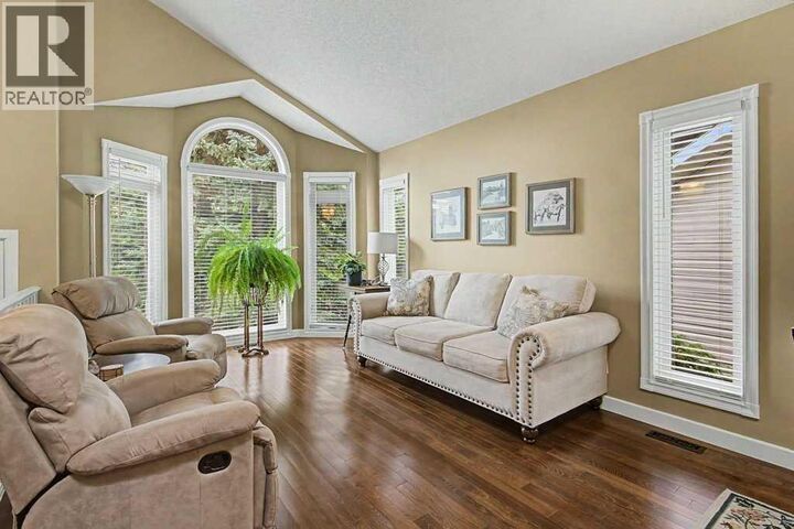 Property Photo:  43 Riverside Road Southeast  AB T2C 3T9 