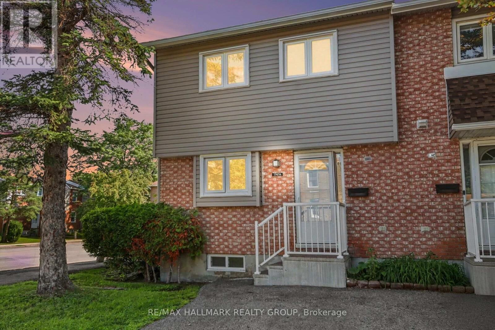 Property Photo:  1747A Lamoureux Drive  ON K1E 2N3 