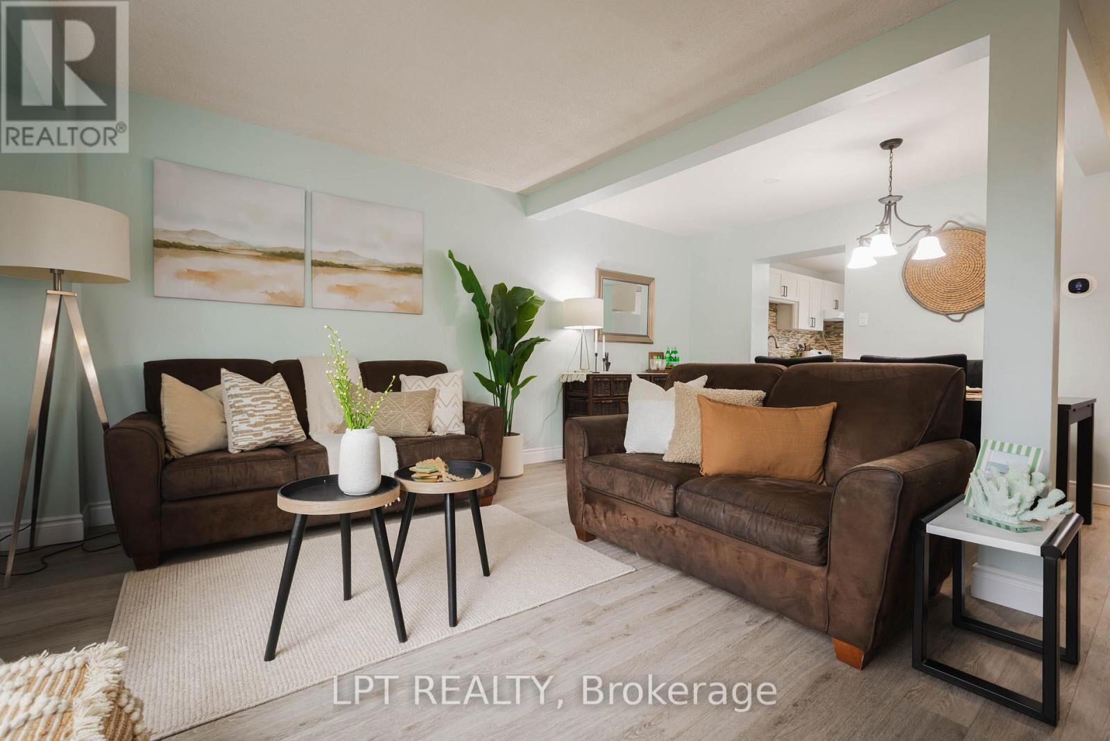 Property Photo:  318 Laurier Avenue 3  ON L9T 3M9 