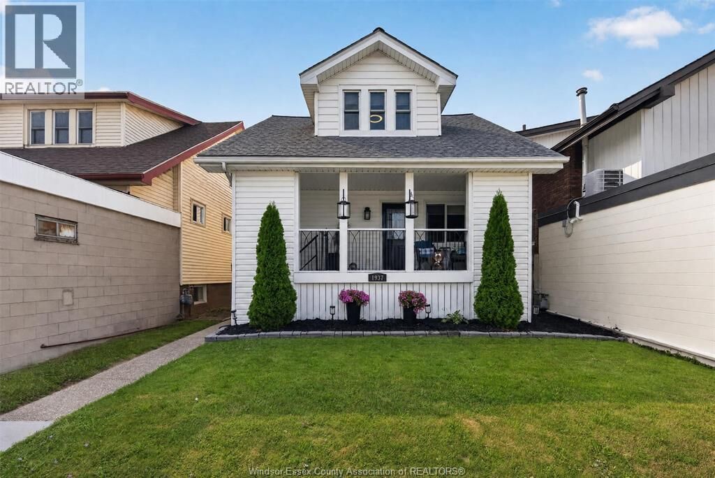 Property Photo: 1937 Ottawa ON N8Y 1R6