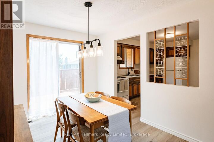Property Photo: 117 Old Country Drive ON N2E 1S4