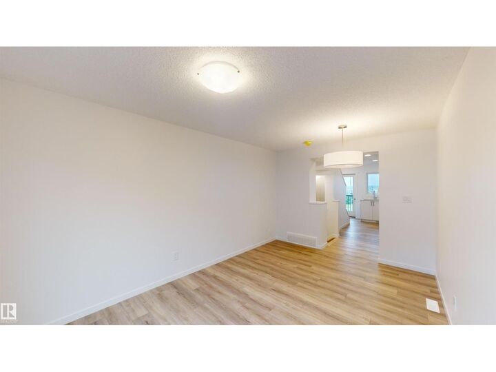 Property Photo: #5 29 Airport Rd NW AB T5G 3K8