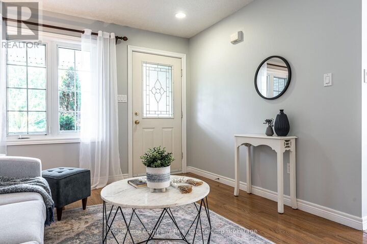 Property Photo: 402 Douglas Street ON N5A 7Z7