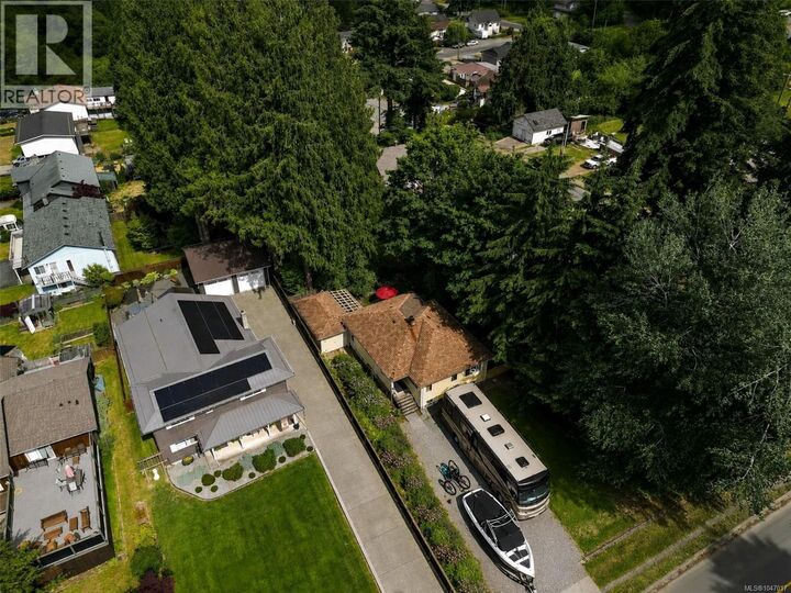 Property Photo:  15 King George Street South  BC V0R 2G0 