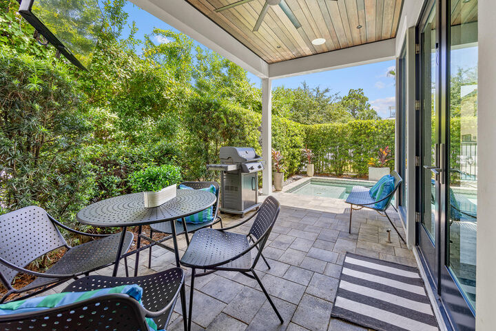 Property Photo: 220 N Saint Francis Drive FL 32550