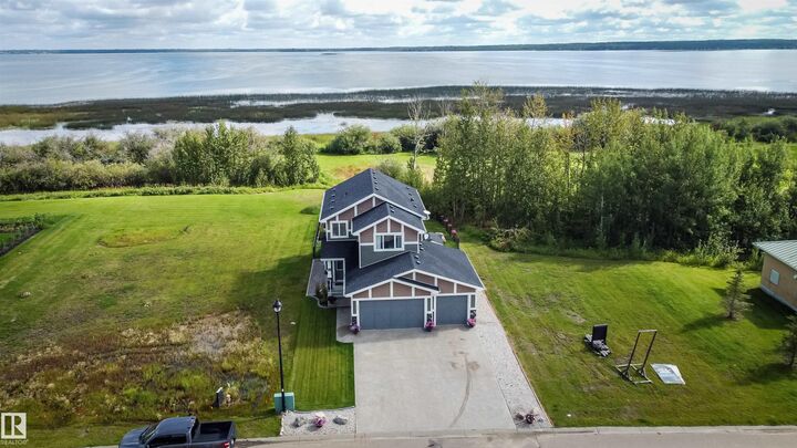 Property Photo: 3410 Ste. Anne Trail AB T0E 0A1