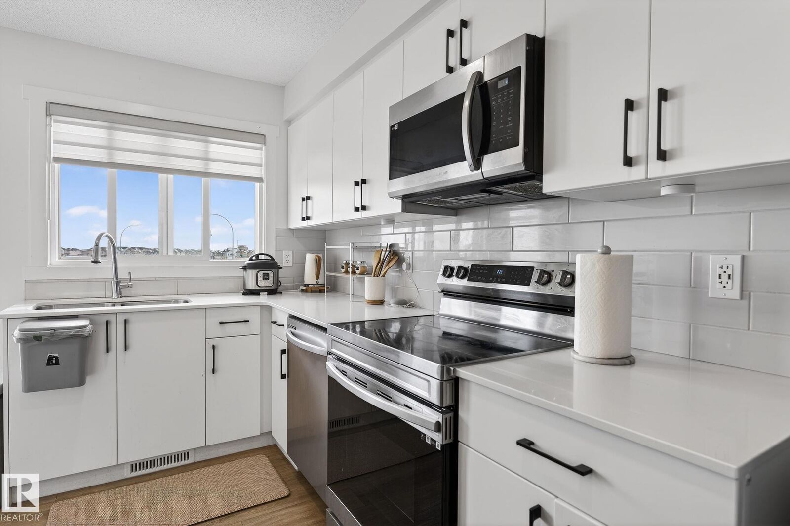 Property Photo:  850 Secord Boulevard NW 46  AB T5T 7R9 