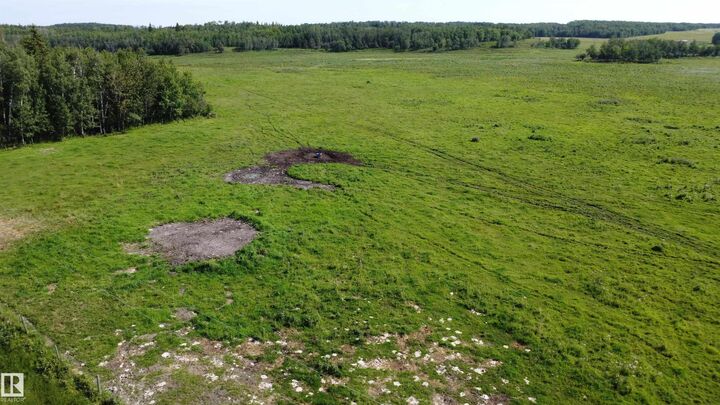 Property Photo:  Twsp 560 Rge Rd 13  AB T0E 1V0 