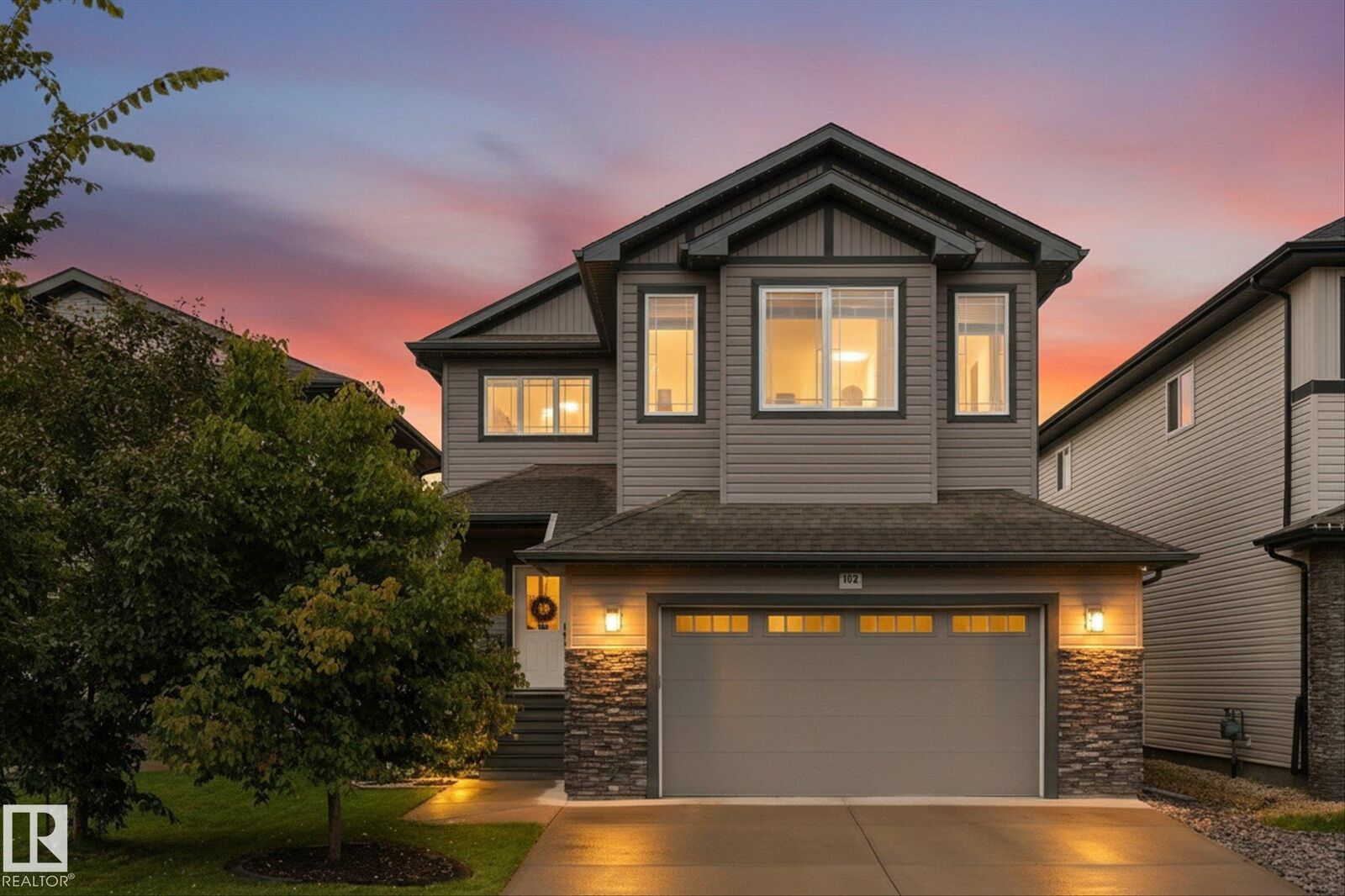 Property Photo:  182 Woodhill Lane  AB T8L 0L5 