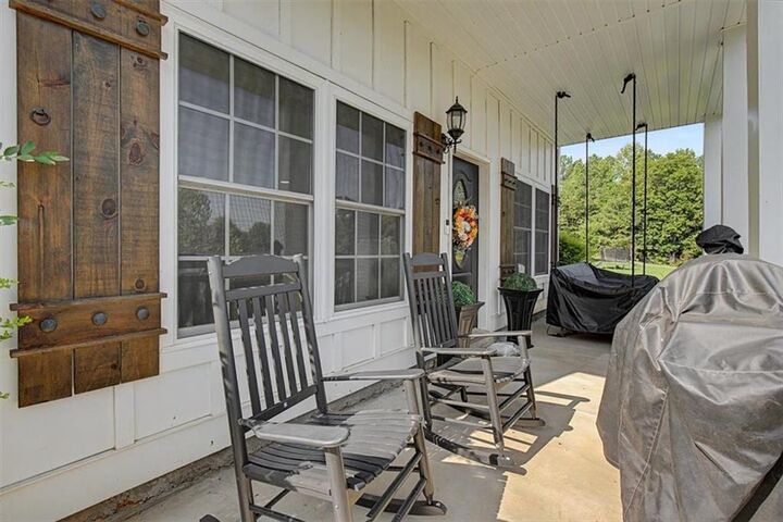Property Photo: 250 Crowe Springs Road NW GA 30121
