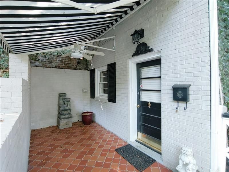 Property Photo:  76 Laurel Forest Circle NE  GA 30342 