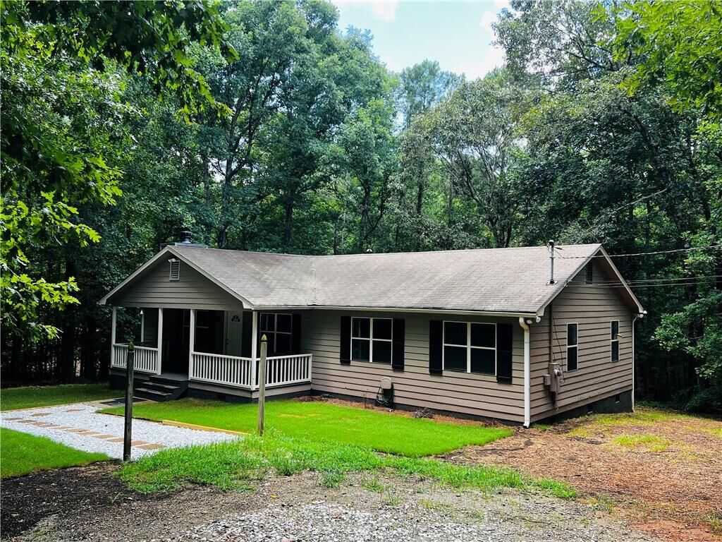 Property Photo: 260 New Hope Drive GA 30252