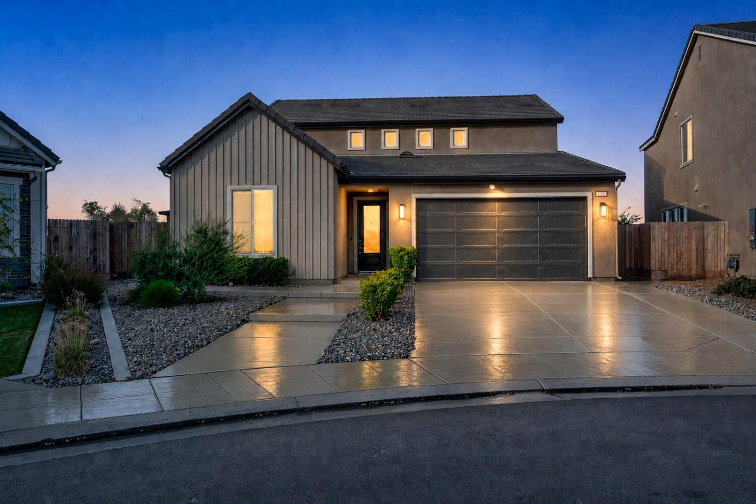 Property Photo: 1240 Atlantica Drive S CA 93636