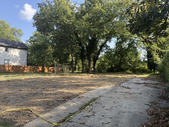 Property Photo: 2506 Chamberlain Avenue TN 37404