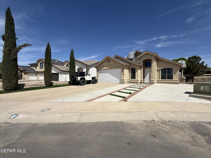 Property Photo: 757 Desert Star Drive TX 79928