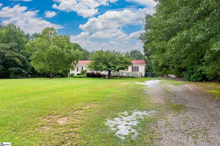 Property Photo: 377 Fort Lindley Road SC 29360