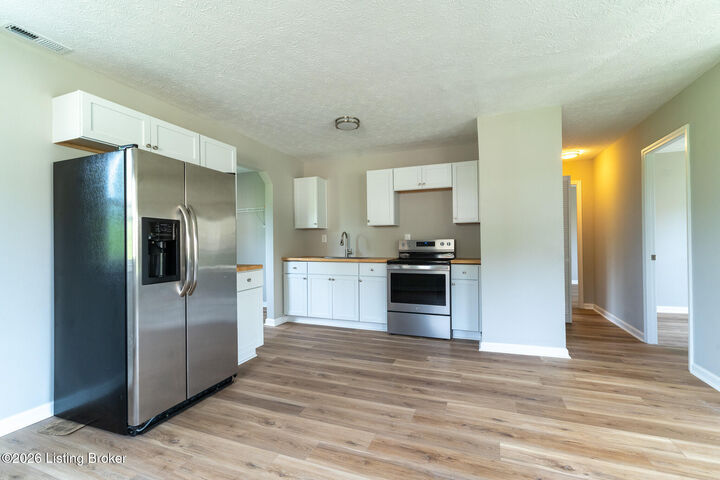 Property Photo:  106 Hardin Ct  KY 40071 