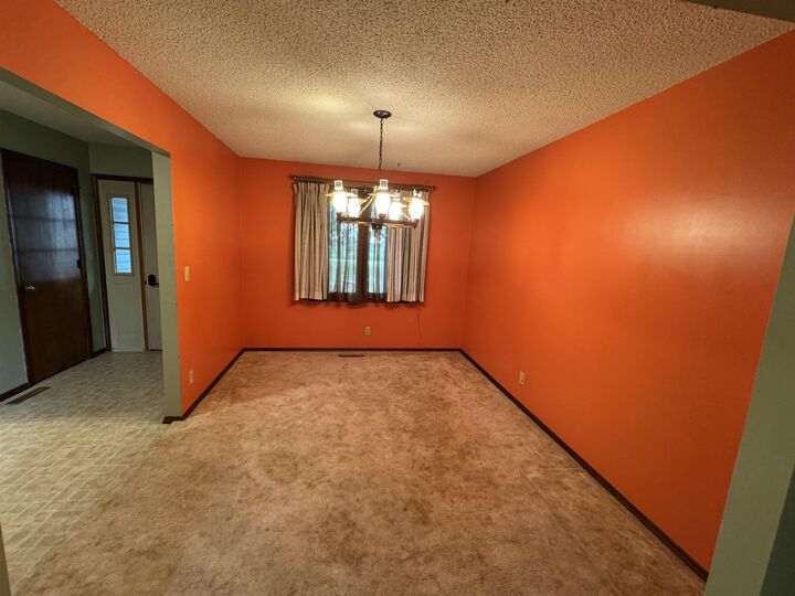 Property Photo: 6080 E Lochland Road NE 68980