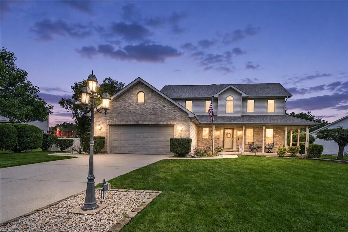 Property Photo: 2252 Lennox Lane IN 46385