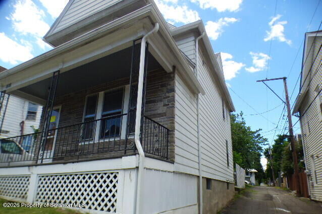 Property Photo: 818 Myrtle Street PA 18510