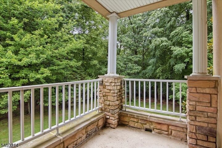 Property Photo:  1218 Hamilton Dr 218  NJ 07866 