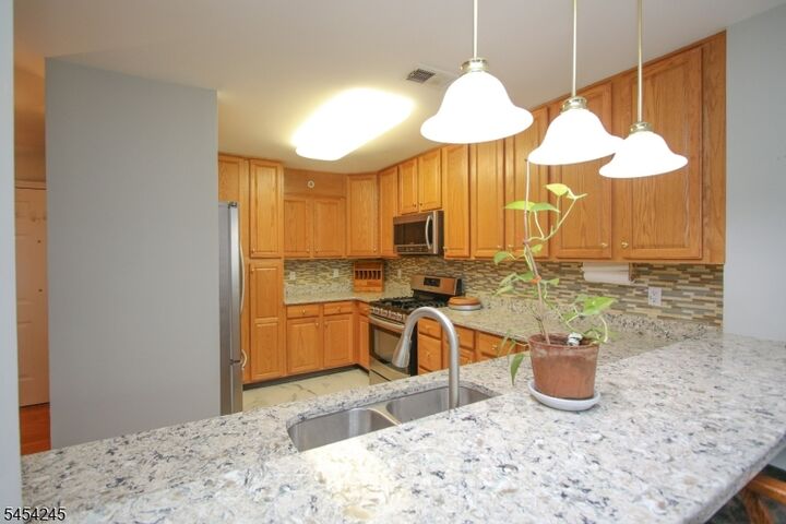 Property Photo:  10 Redspire Dr 00  NJ 07083 