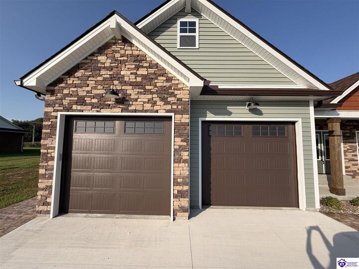 Property Photo:  404 Bluegrass Drive  KY 42718 
