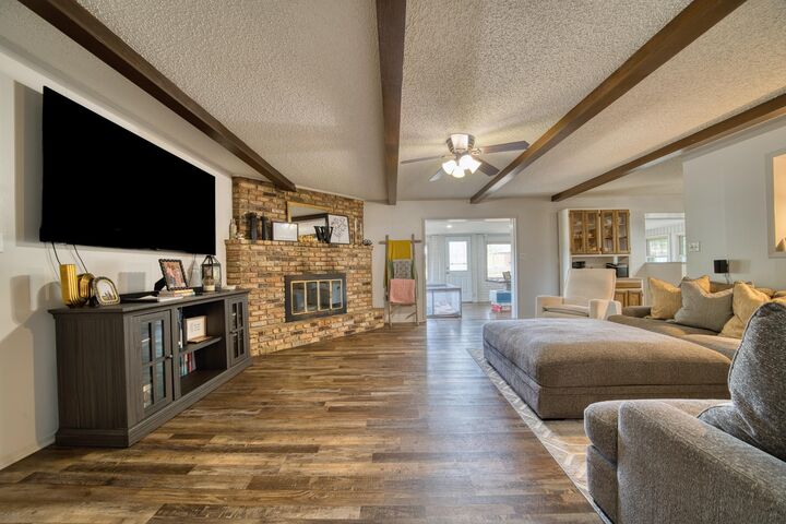 Property Photo: 1309 Tony St TX 75693