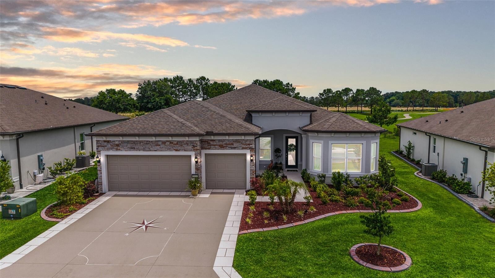 Property Photo:  8606 SW 61st Loop  FL 34481 